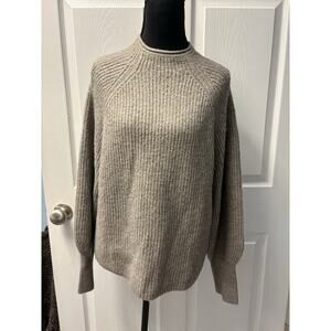 Express Women’s Beige Crew Sweater S